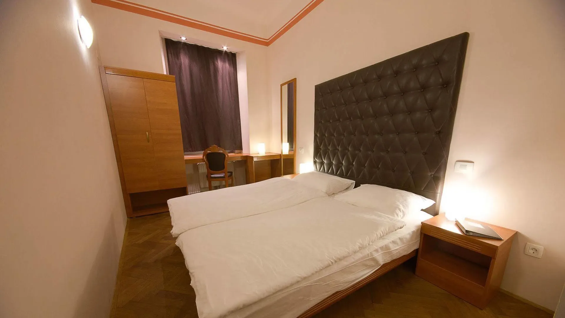 Center Ljubljana Hotel
