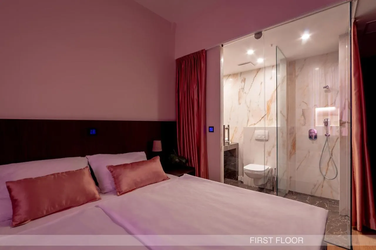 Center Ljubljana Hotel